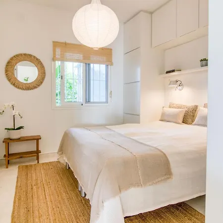 Azahara, * 马尔韦利亚