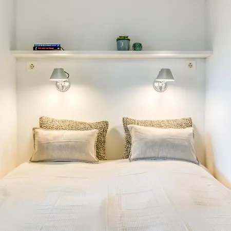 Azahara, Apartman *