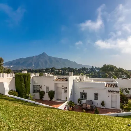 Azahara, * Marbella
